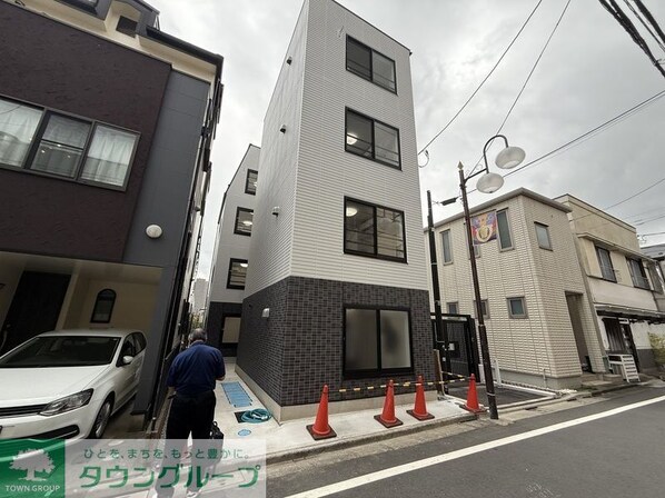 リバース笹塚の物件外観写真